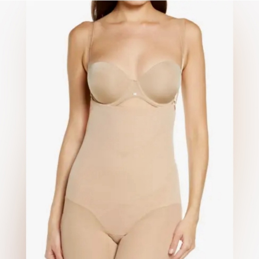 NWT Honeylove Super Power Shorts Size XL Sand/Nude Shapewear With Straps HLSW05